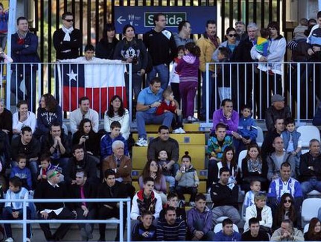El M&aacute;laga vuelve a los entrenamientos ante 2.500 aficionados en La Rosaleda

Foto: Migue Fernandez