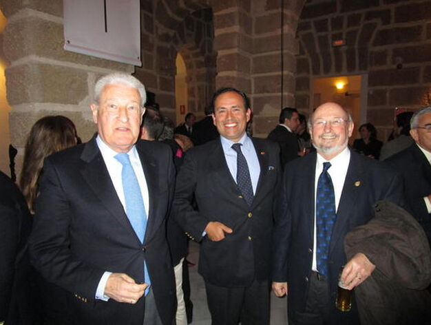 Miguel Nuche, Daniel Mart&iacute;nez y Enrique Garc&iacute;a-Agull&oacute;.

Foto: Ignacio Casas de Ciria