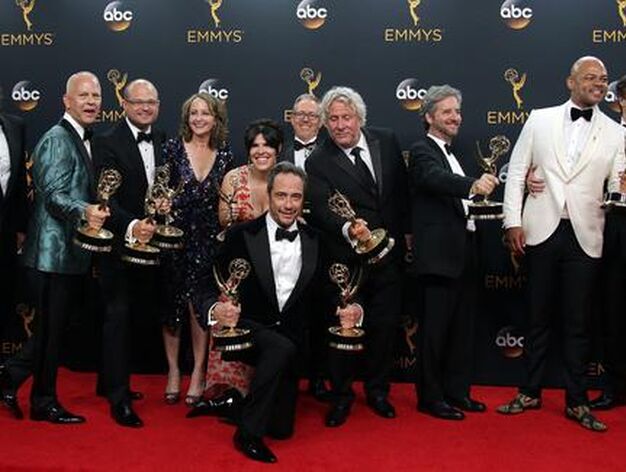 Parte del elenco de la serie 'The People v. O.J. Simpson' en la 68 edici&oacute;n de los Premios Emmy.