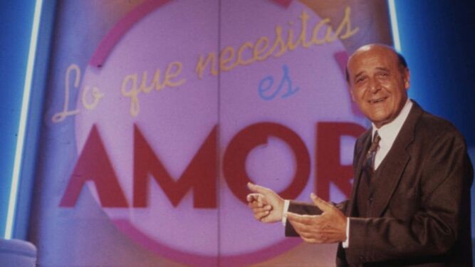 Jesús Puente relevó a Isabel Gemio en el recordado 'Lo que necesitas es amor'.