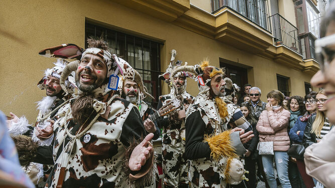 'Las cabras payoyas' cantando en Solano.