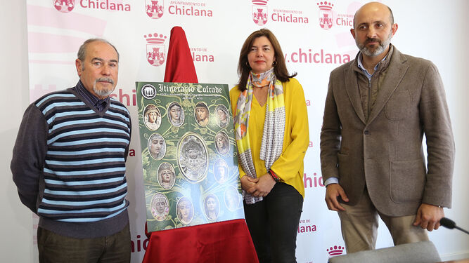 Reina, Vela y Moreno, ayer durante la presentación de la revista.