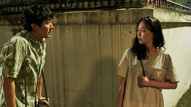 Fotograma de la película de Hong Sang-soo, Concha de Oro en el pasado Festival de San Sebastián.