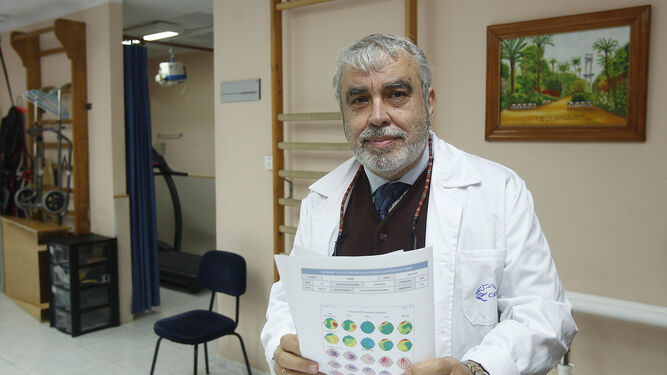 El doctor José León Carrión, catedrático en Neuropsicología./JOSÉ ÁNGEL GARCÍA
