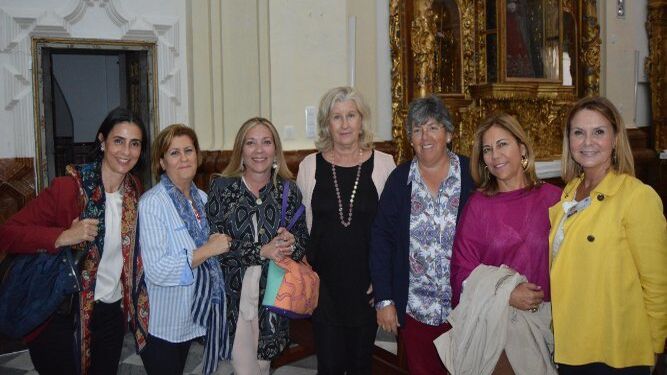 Maribel Ortiz, Juana Benítez, Pura Mayor, María Ángeles Pérez, Virginia de la Cruz, Melana Cubillana y Rosa Román.