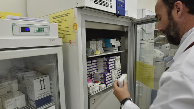 Vacunas almacenadas en un centro del Grupo IHP Pediatría.