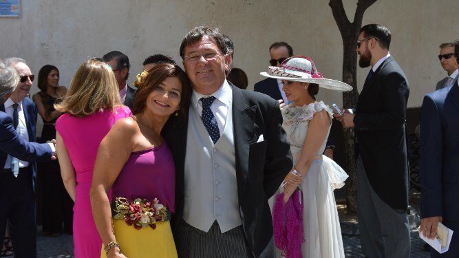Mariló Sancho con su marido Agustín Lacave, durante la ceremonia.