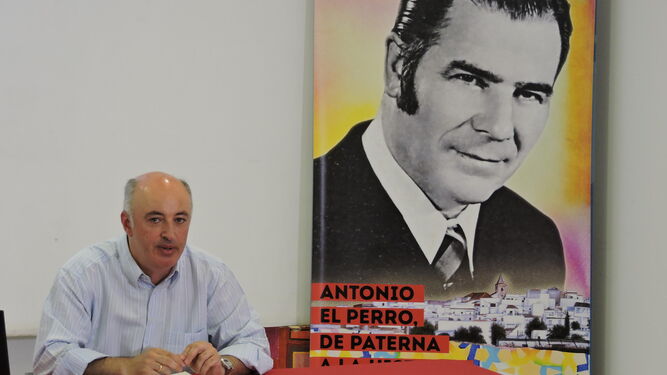 El comisario de la muestra y biógrafo de El Perro de Paterna, Fernando Gallo.