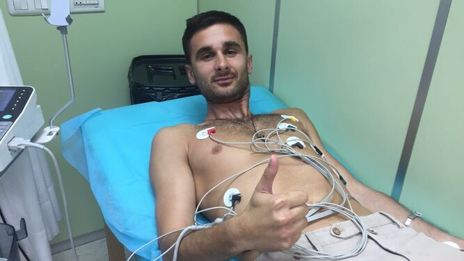 Kecojevic pasó ayer recnocimiento médico con el Cádiz.