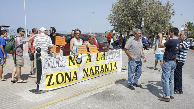 Una de las protestas de la Plataforma ciudadana contra la zona naranja creada para pedir la supresión.