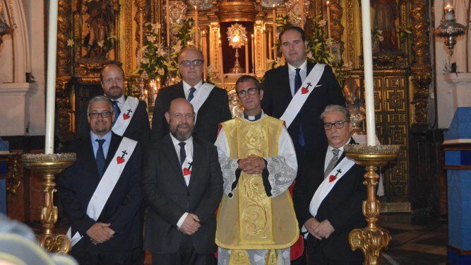 El padre Ortuño, Juan Antonio, Pedro Sánchez , Javier Lacave, Antonio Marín, Francisco Javier Pavón, Manuel Bienvenido y José María Moreno.