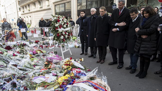 En el tributo a las víctimas del ataque al semanario Charlie Hebdo.