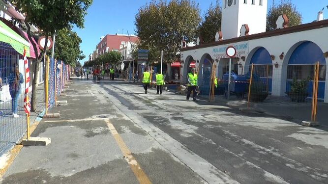 Una vista del inicio, ayer, de la segunda fase de las obras de peatonalización de la céntrica calle Víctor Pradera.