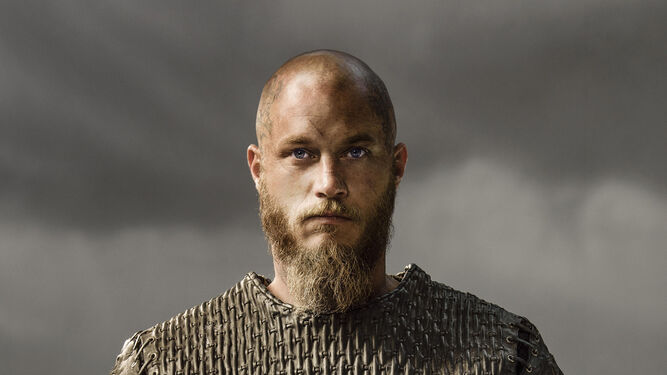 Travis Fimmel como Ragnar Lodbrok.