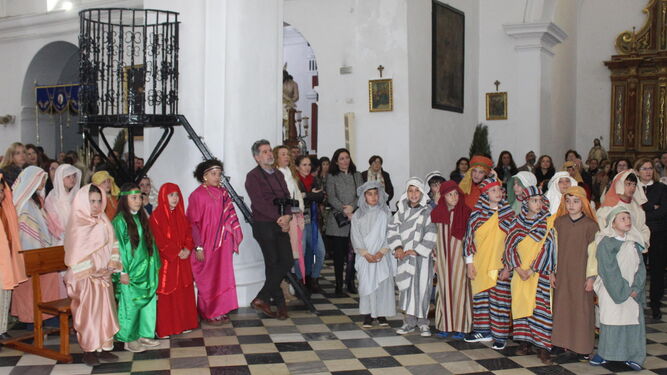 Los pequeños tomaron el protagonismo ayer en la parroquia del Mártir San Jorge en Alcalá.