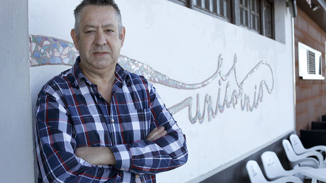 Pablo Ramos Sánchezpropietario del bar café unicornio"Es más importante ganar un cliente que ganar dinero"