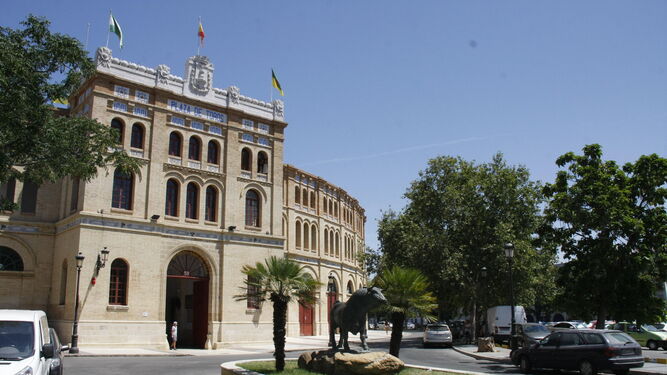 Una imagen de la Plaza de Toros de El Puerto, aún pendiente de concesión para su gestión en los próximos años.