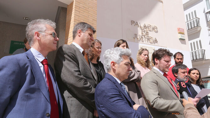Concentración de jueces y fiscales en Algeciras.