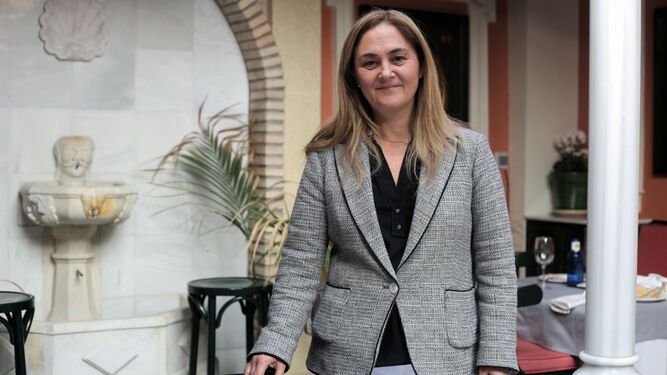 La directora del Hotel Soho Boutique Puerto de Santa María, Belén Gil, ayer en el restaurante Zaccaría.