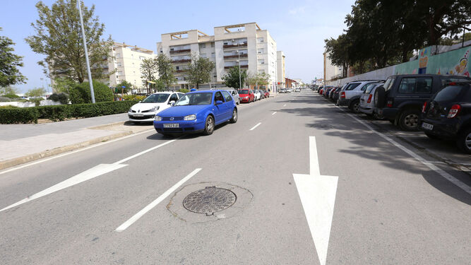 La doble vía en la calle Santa María de la Cabeza entró en funcionamiento hace escasos días.