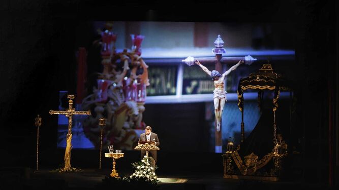 Todas las imágenes del Pregón de Fernando Díaz de la Semana Santa de Cádiz 2024