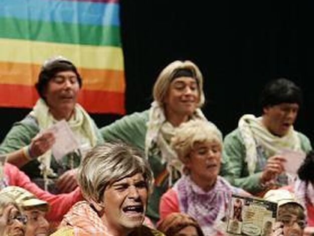 El coro de Vald&eacute;s reivindic&oacute; con buen humor los derechos de las lesbianas. 

Foto: Lourdes de Vicente