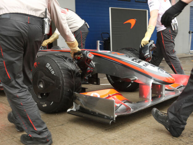 Detalle del aler&oacute;n delantero del McLaren de 2009.

Foto: J. C. Toro
