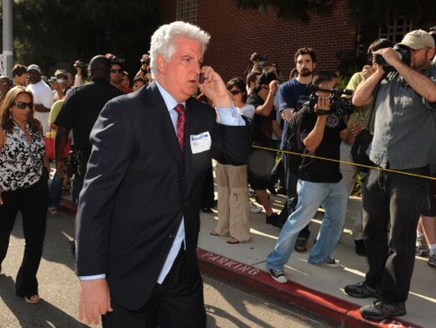 Brian Oxman, uno de los abogados de la familia en el hospital de UCLA.

Foto: Reuters, Efe, Afp