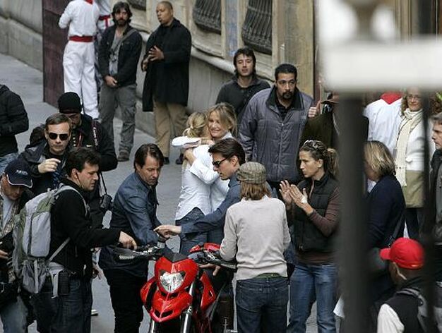 Tom Cruise y Cameron Diaz graban escenas de &acute;Knight and Day&acute;en la calle Ancha.

Foto: Joaquin Pino y Lourdes de Vicente