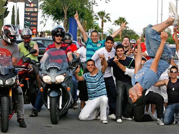 Motoristas de toda Espa&ntilde;a llenan las calles de Jerez.

Foto: Pascual