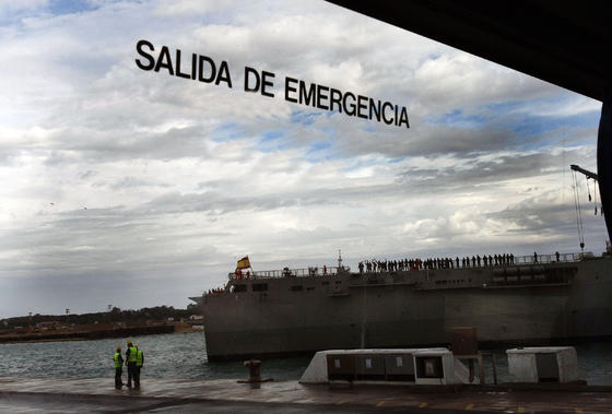 El buque Galicia regresa a Rota despu&eacute;s de cuatro meses participando en la Operaci&oacute;n Atalanta en Somalia.

Foto: Fito Carreto