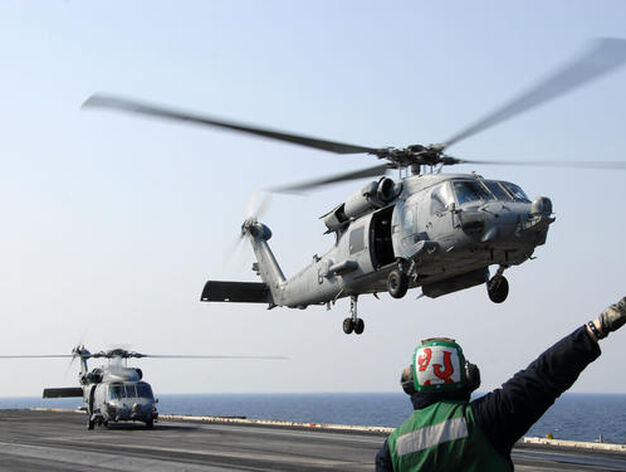 EEUU ha mandado un portaviones a la zona.

Foto: AFP