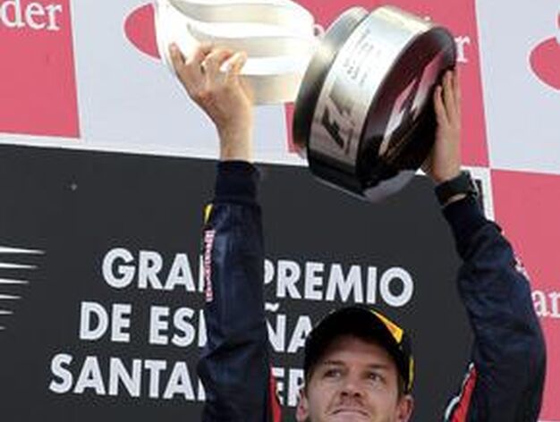Vettel vuelve a ganar en Montmel&oacute;. Alonso acaba quinto.

Foto: efe