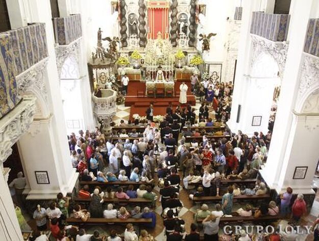 Cientos de fieles asistieron a la misa. 

Foto: Lourdes de Vicente-Jesus Marin