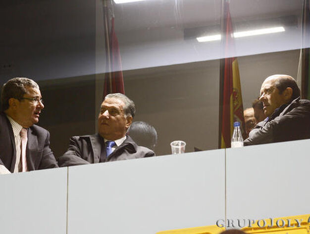 Los presidentes de ambos equipos, Juan Jos&eacute; Pina y Manuel Llorente. 

Foto: Joaquin Pino