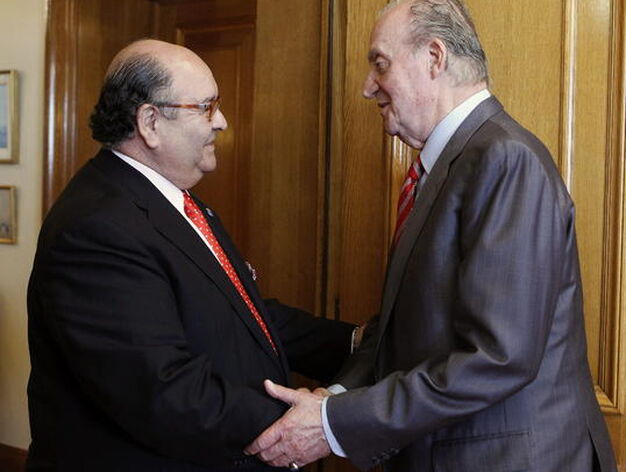 El rey Juan Carlos recibe a Enrique &Aacute;lvarez, diputado de Foro de Ciudadanos

Foto: EFE