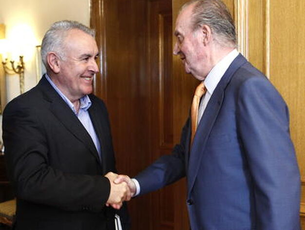El rey Juan Carlos recibe al diputado de Izquierda Unida Cayo Lara

Foto: EFE