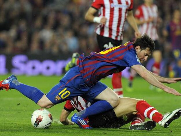 El Barcelona vence con claridad al Athletic de Bilbao en el Camp Nou (2-0). / AFP