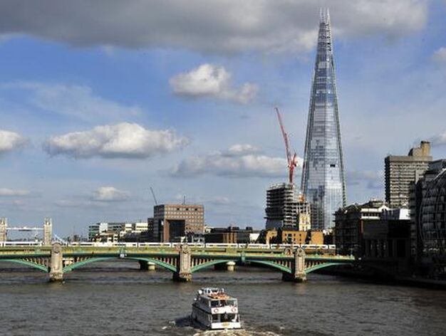 Londres inaugura el edificio The Shrad, el m&aacute;s alto de Europa.

Foto: EFE