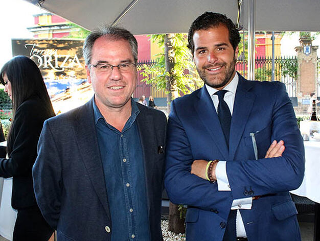 Javier Comp&aacute;s y Raimundo Anido, director comercial del Restaurante Oriza.

Foto: Victoria Ram&iacute;rez
