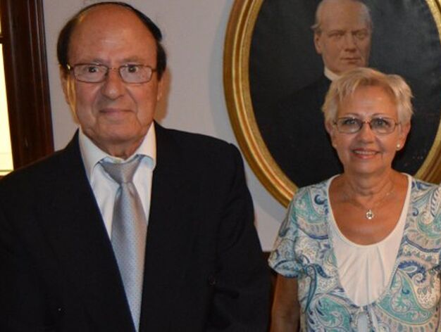 Antonio Caldelas con su mujer Carmen  Monge.


Foto: Ignacio Casas de Ciria