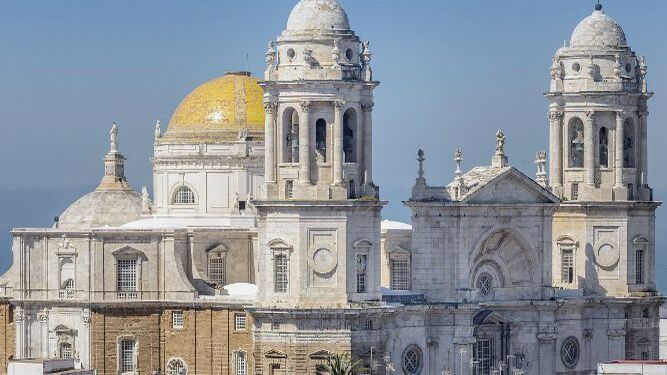 La Catedral de Cádiz es uno de los entornos históricos en el que se han promovido actuaciones.