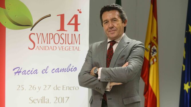Antonio Vergel es presidente del Coitand, que organiza el XIV Symposium de Sanidad Vegetal que se celebrará en enero.