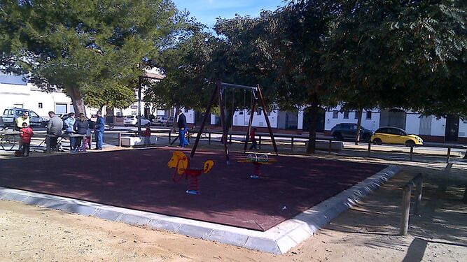 Parque Infantil Clara Campoamor donde se han realizado tareas de arreglo.