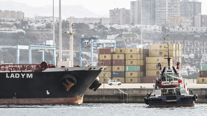 Imagen del puerto de Las Palmas, donde se celebra uno de los cuatro encuentros programados para estos días desde la APBC.