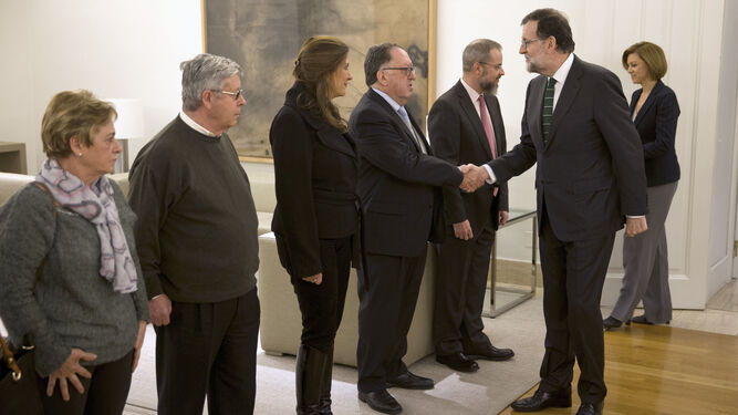 Mariano Rajoy, reunido con los familiares de los afectados por el Yak-42