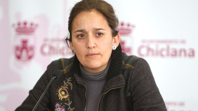 La delegada de Urbanismo, Ana González, durante su intervención de ayer.