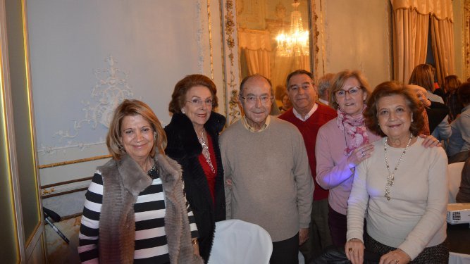 Lola Sánchez Gracián, Salud Sánchez, Alejandro y Javier Delgado Lallemand, Coral Bejerano y Auxi Sánchez-Gracián.