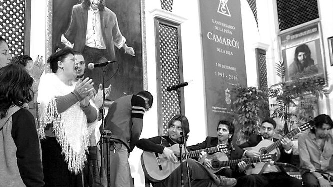 Actuación flamenca en la entrega del Camarón de Oro a los hijos de Camarón.