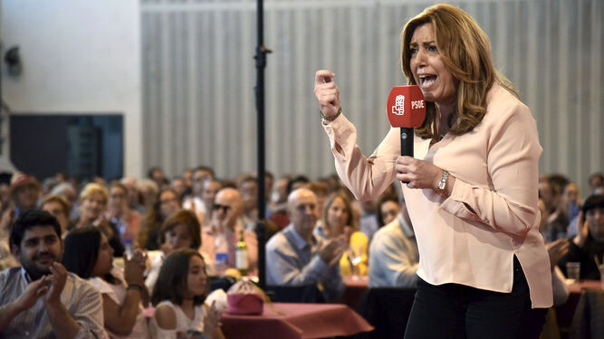Susana Díaz, en un  acto en Huesca.